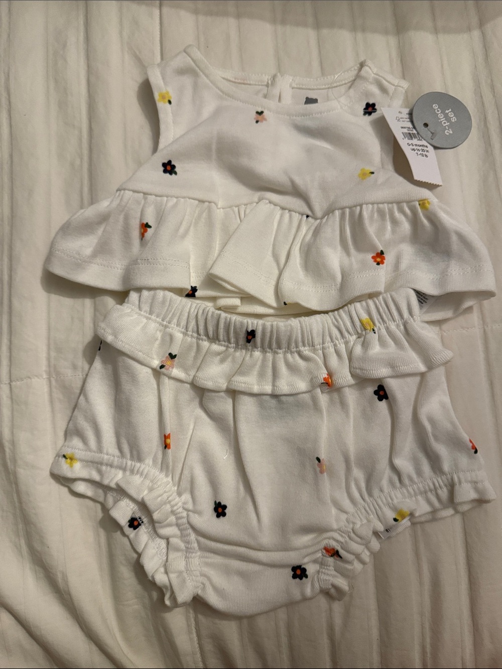 GAP White Floral Ruffle Two-Piece Baby Set